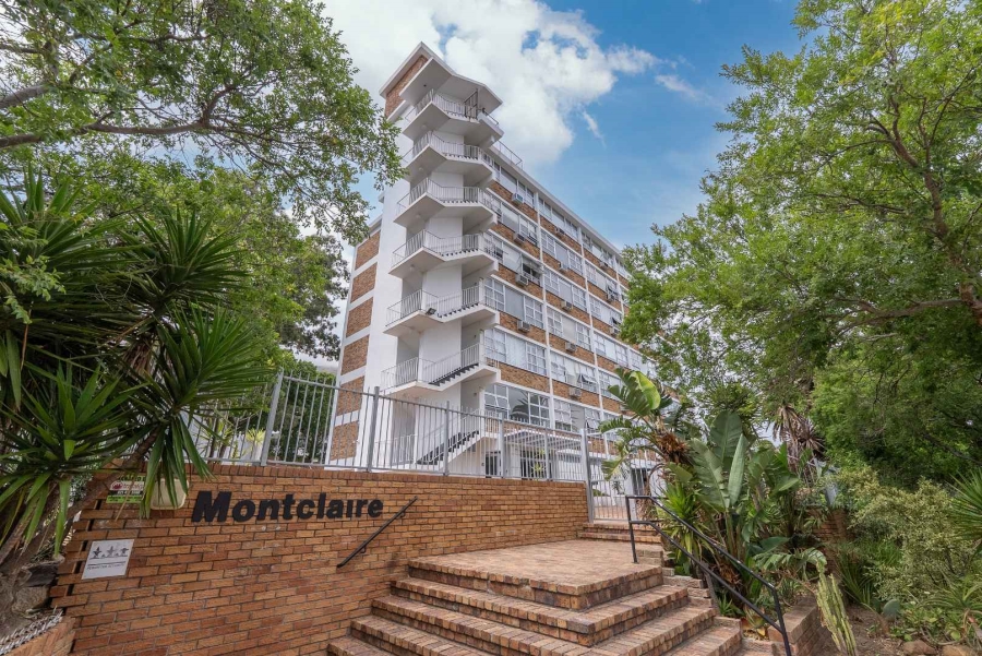 To Let 1 Bedroom Property for Rent in Sea Point Western Cape